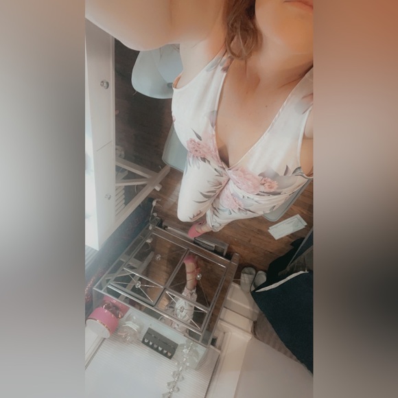 Floral pants romper size XL - Picture 5 of 13